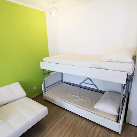 Hostdomus - Tech * セストリエーレ